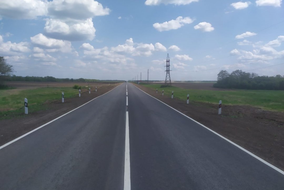 По дорожному нацпроекту завершен ремонт двух участков трассы Миллерово – Луганск